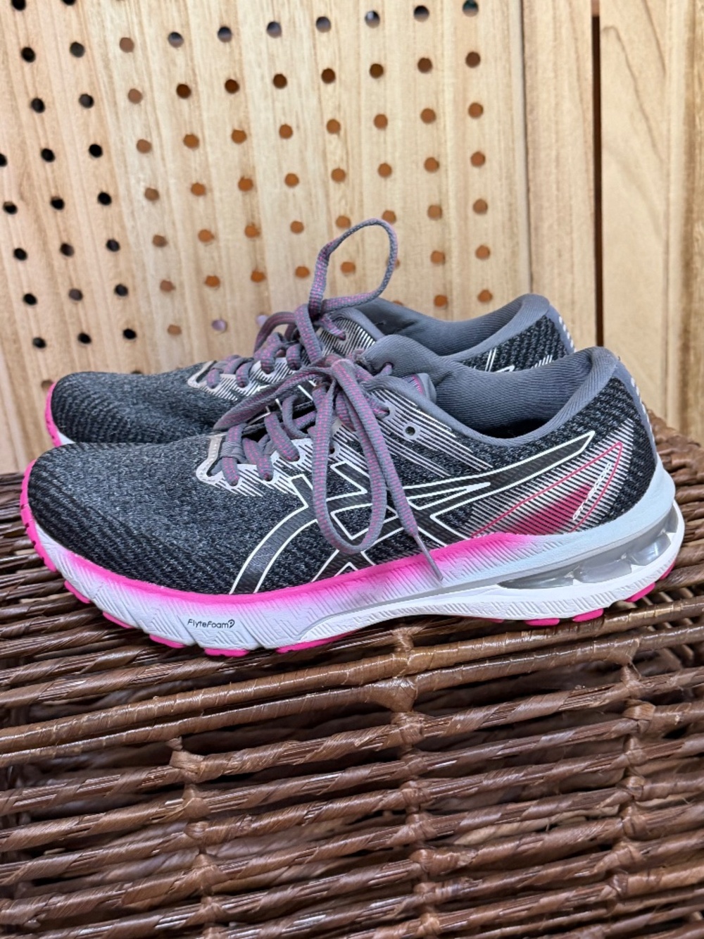ASICS GT-1000 10 Women’s Running Shoes Gray Pink Size 6.5 FlyteFoam
